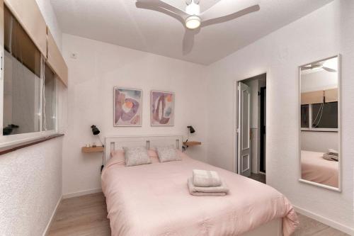 Modern,cozy and centric apartment next to beach