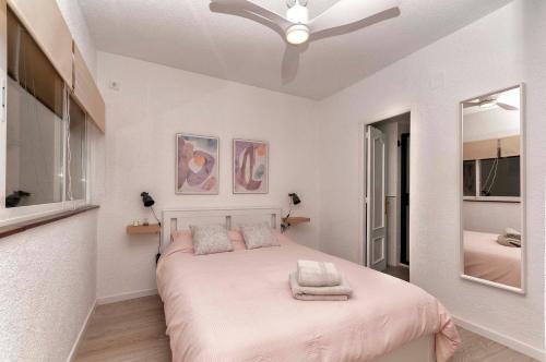 Modern,cozy and centric apartment next to beach