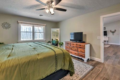 Gallery image of Secluded Franklin Retreat with Private Backyard in Franklin