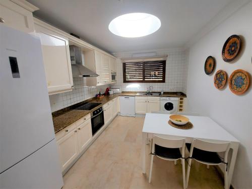 Villa Happiness - Luxury chalet with sea view