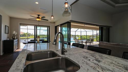 8330 Tracy Circle – Photos 5