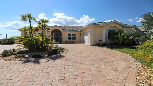8138 Arlewood Circle – Photos 2