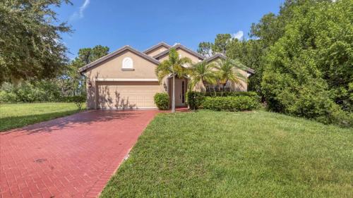 209 Australian Drive – Photos 3