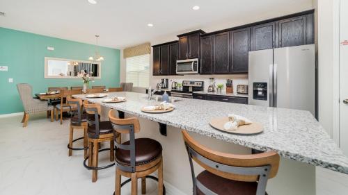 1608 Herrons Green Path – Photos 5