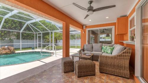 Beautiful House with first class amenities on Charlotte Harbor Area Charlotte County House 5829