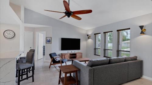 7483 Ebro Road – Photos 3