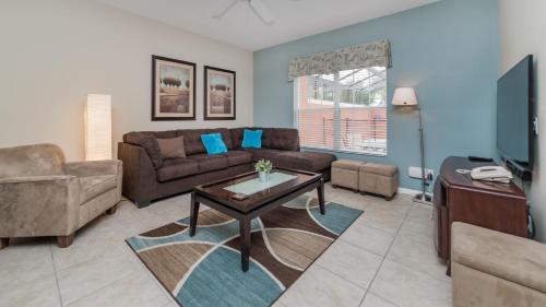 8975 Majesty Palm Road – Photos 3