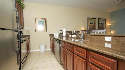 8975 Majesty Palm Road – Photos 4