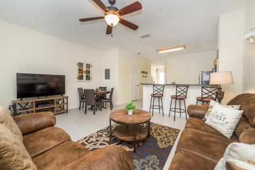 2505 Maneshaw Lane – Photos 3