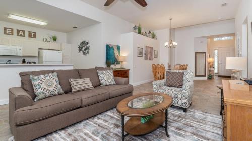 2683 Manesty Lane – Photos 3