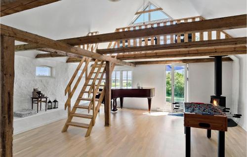 Fotografie z fotogalerie ubytování Cozy Home In Nykøbing M With Kitchen v destinaci Tæbring