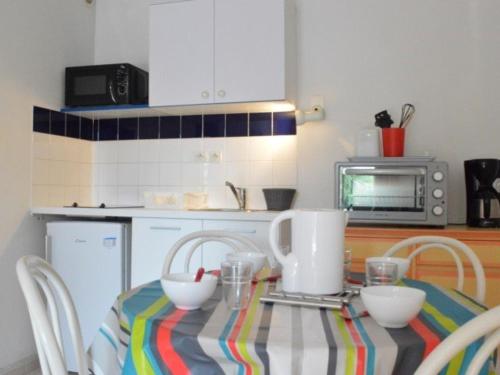 Photo de la galerie de l'établissement Appartement 2 pièces avec terrasse près de la plage, piscine et commerces à Narbonne Plage - FR-1-229B-731, à Narbonne