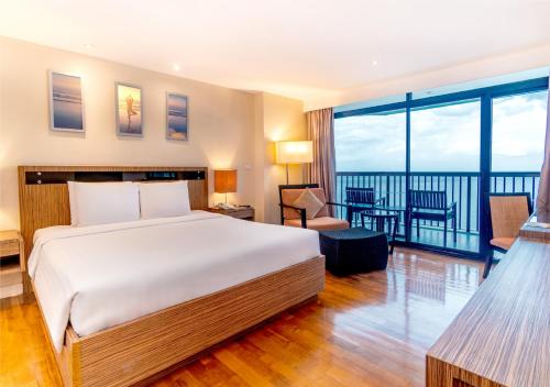 Katil atau katil-katil dalam bilik di Radisson Resort & Spa Hua Hin