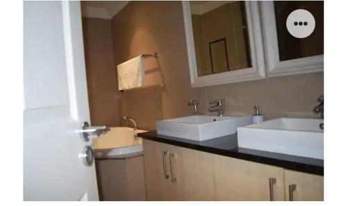 Φωτογραφία από το άλμπουμ του One bedroom apartment at The Sails στο Ντέρμπαν