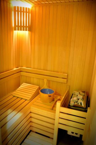 Ruang duduk di Grand Asya Hotel