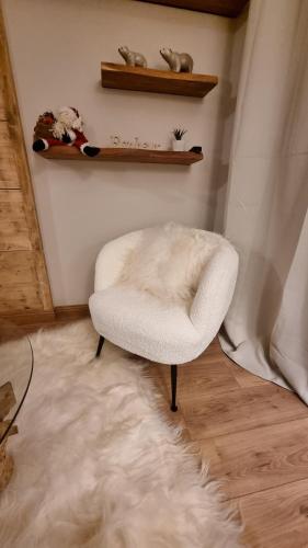 Zdjęcie z galerii obiektu Arc 1950, Appartement standing dans résidence 5 étoiles, skis aux pieds,- 4-6 pers, Piscine extérieure & Spa w mieście Arc 1950