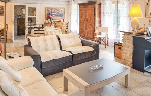 Zdjęcie z galerii obiektu 3 Bedroom Beautiful Home In Espeluche w mieście Espeluche