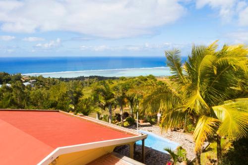 a view of the ocean from a resort at Fenetre sur Mer in Rodrigues Island