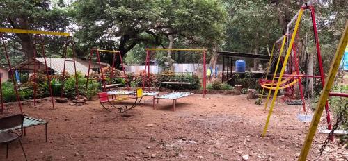 Area permainan anak di Resort park view kathiyawadi matheran