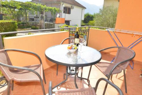 Un balcón o terraza de D apartment