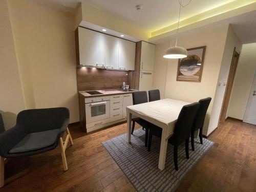 Apartment East - Forest apartmani Kopaonik