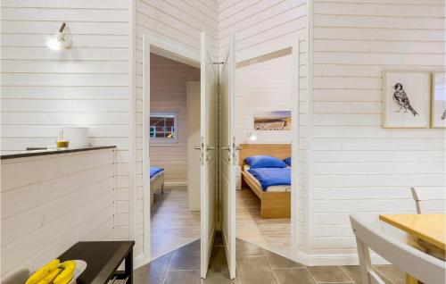 a room with a door leading to a bedroom at Beautiful Home In Krems Ii-warderbrck With Sauna in Göls