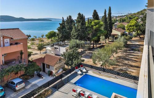 2 Bedroom Lovely Apartment In Seget Donji