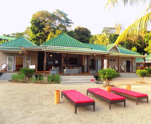 SAKATIA VILLAS