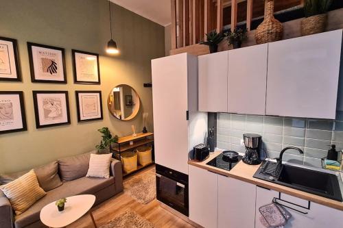 Downtown studio-loft tesisinde mutfak veya mini mutfak
