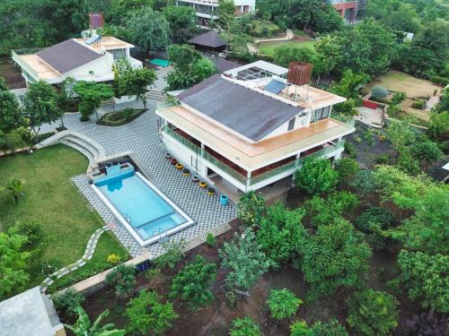 Piscina en o cerca de Grape County Eco Resort & Spa, Nashik