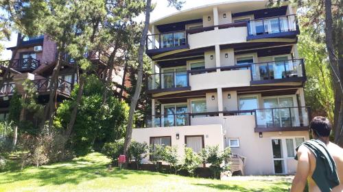 El plano del piso de Apart El Mar