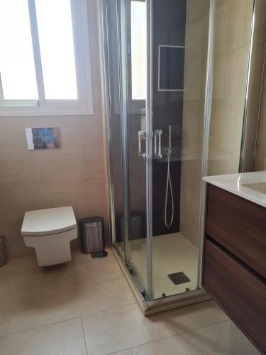 A bathroom at Apartamento en Nerja