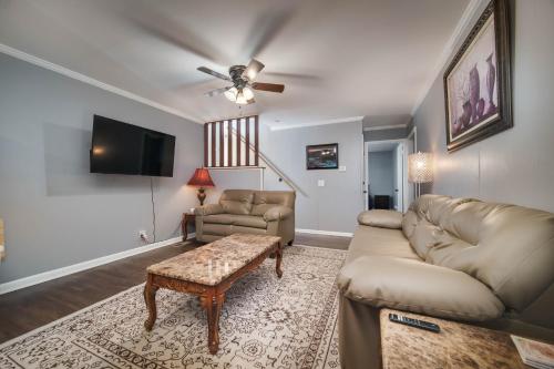 Mid-City Serenity (Downstairs) – Photos 2