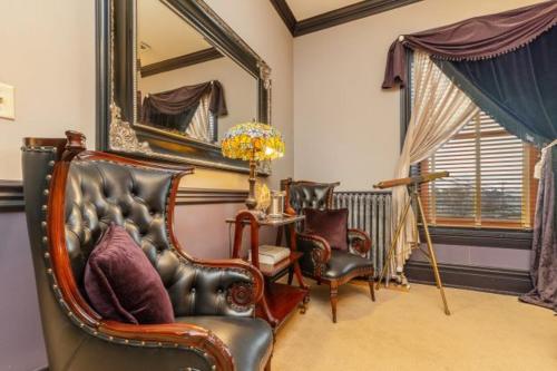 Χώρος καθιστικού στο The Londonderry Inn
