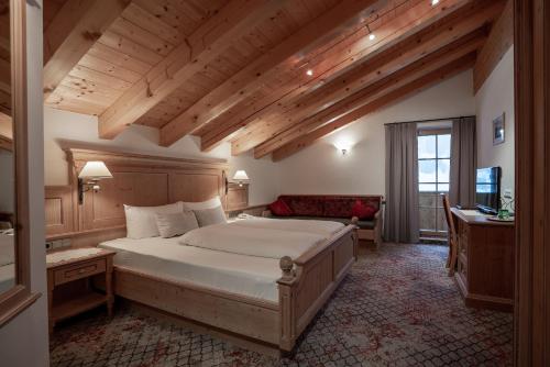 Postel nebo postele na pokoji v ubytování Hotel Glöckner und Hotel Residenz Glöckner