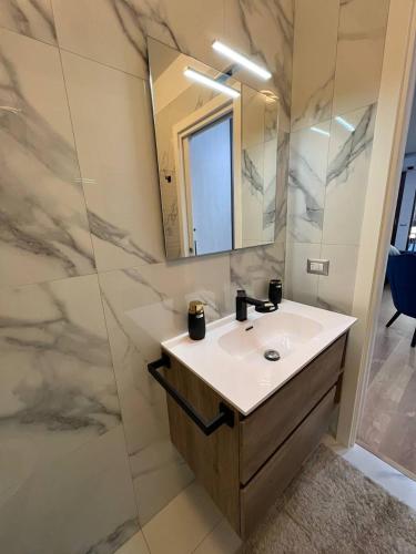 Luxury Apartment 23