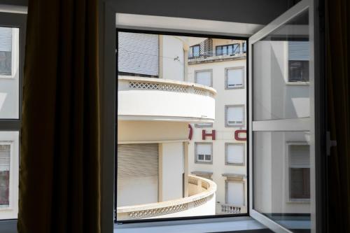 Almada Downtown 401