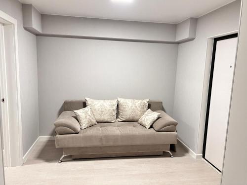 Ruang duduk di Green zone Apartment