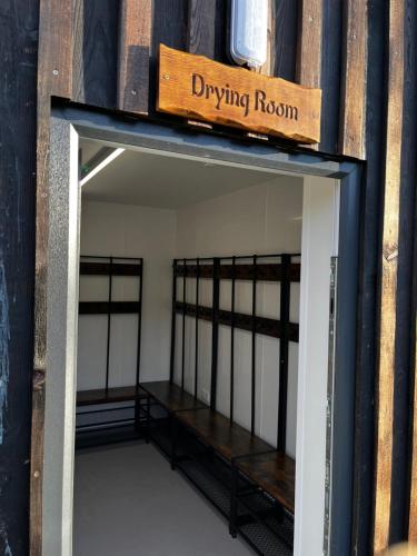 aryling room with a sign that reads driving room at Ben Nevis Inn Rooms in Fort William