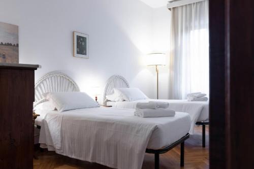 Palazzo Cecchi Florentine Apartment
