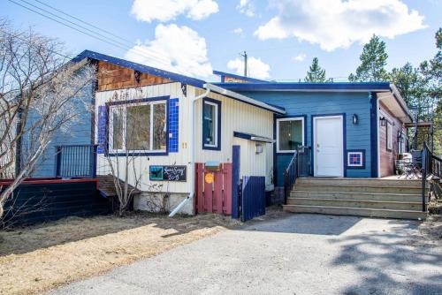 NN - The Raven Song - Riverdale 2-bed 2-bath