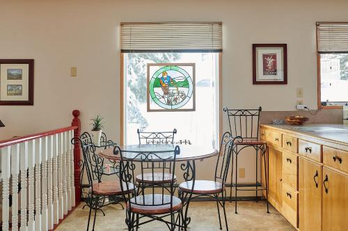 NN - The Aussie - Crestview 3-bed 1 5-bath – Photos 2