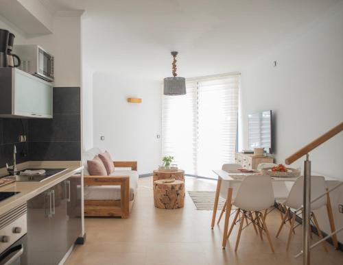 Dapur atau dapur kecil di Ocean View Penthouse El Cotillo