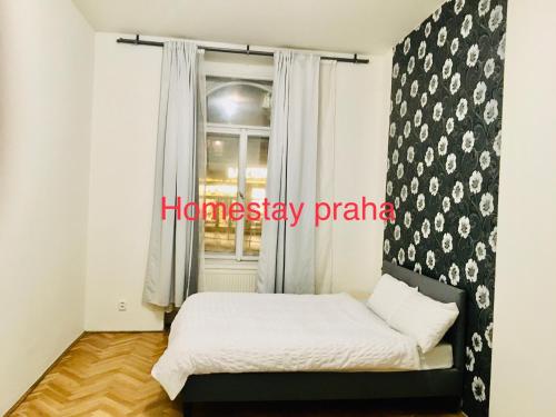 aparthotel in square Praha 2