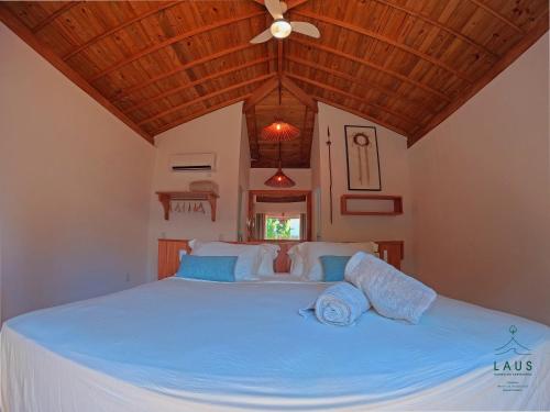 Postel nebo postele na pokoji v ubytování LAUS Bangalôs Experience - Piscina Privativa - Praia de Algodões - Península de Maraú - Bahia