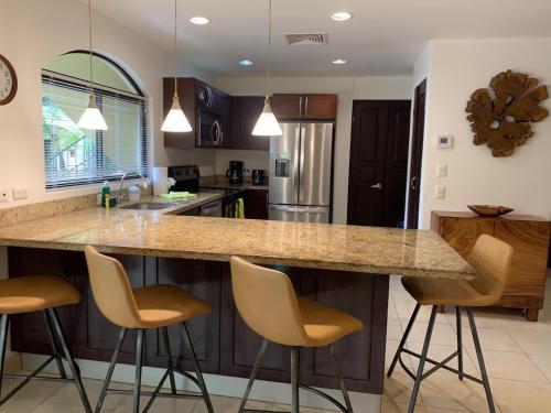 BEACH CONDO (2 king bed - 2 bath) – Photos 3