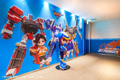 a room with a transformers themed room with a toy figure at Bloomvista in Yangpyeong