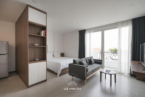 Кухня или мини-кухня в Lux Westlake Studio
