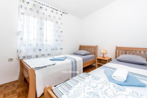 Apartments by the sea Kanica, Rogoznica - 20298