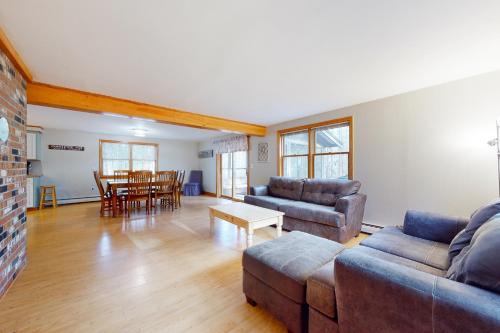 Oakwood Grove – Photos 2